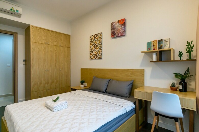 Rivergate Apartment