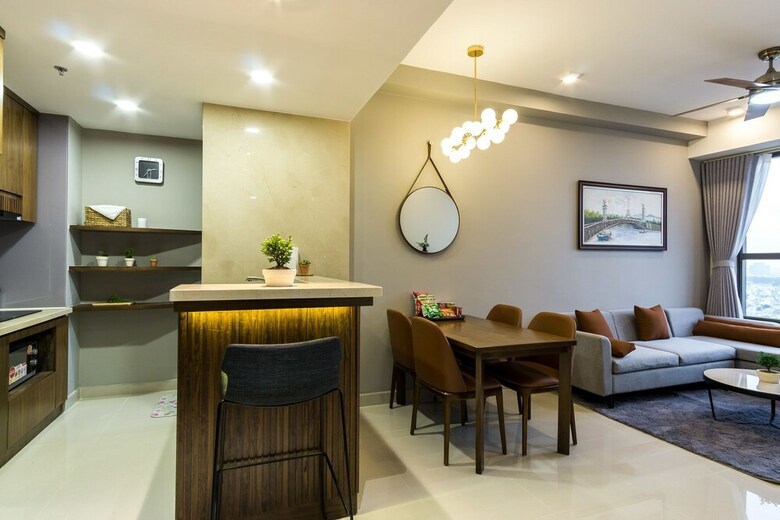 Rivergate Apartment