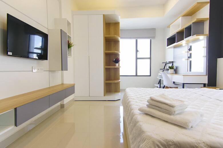 Rivergate Apartment