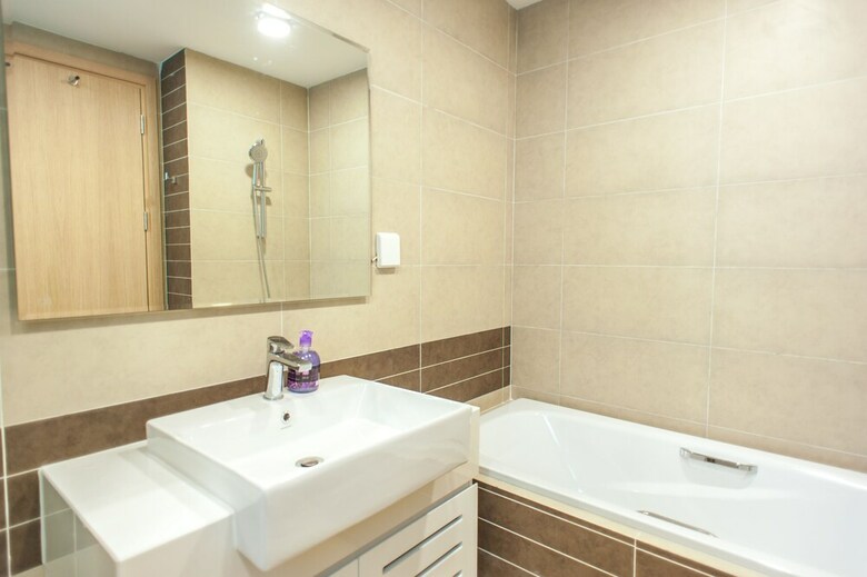 Rivergate Apartment