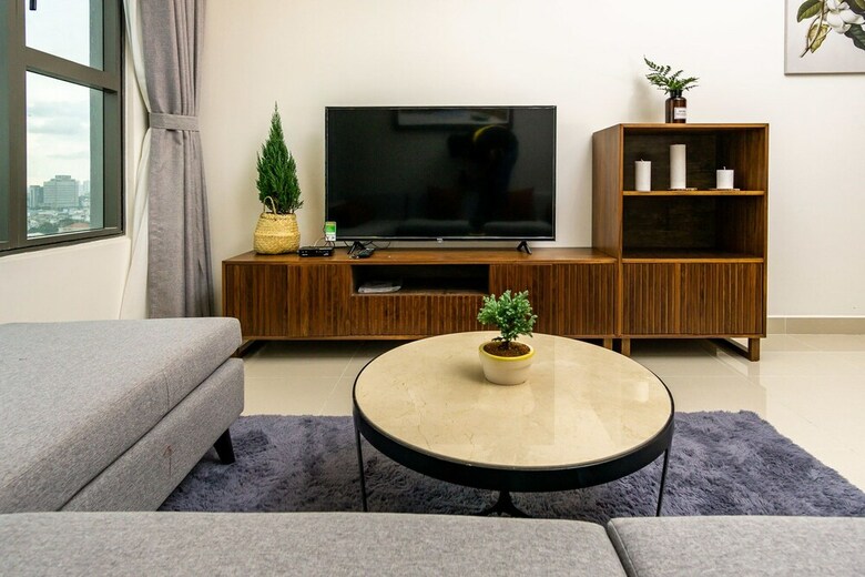Rivergate Apartment
