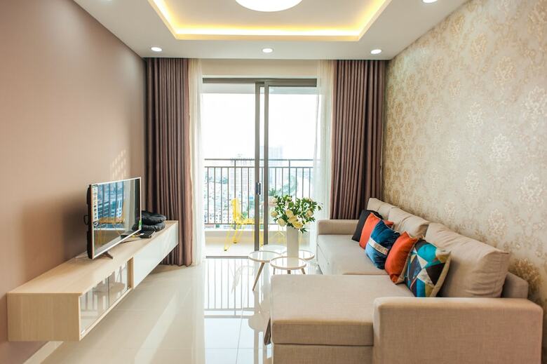 Rivergate Apartment
