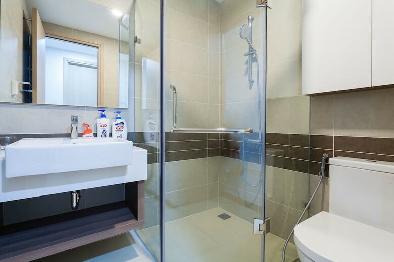 Rivergate Apartment