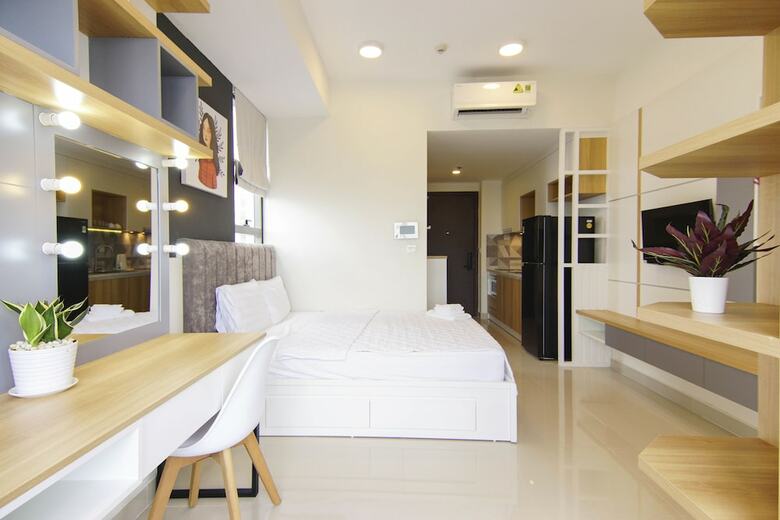 Rivergate Apartment