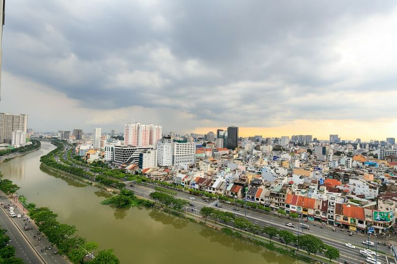 Rivergate Apartment