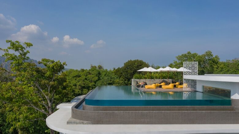 Villa Utopia Naiharn