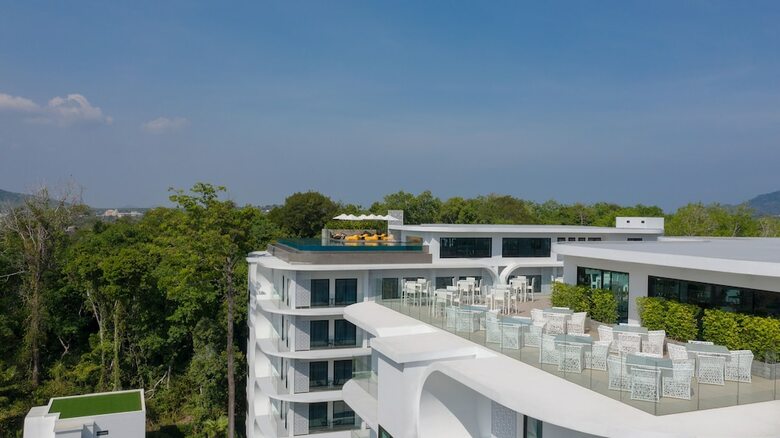 Villa Utopia Naiharn