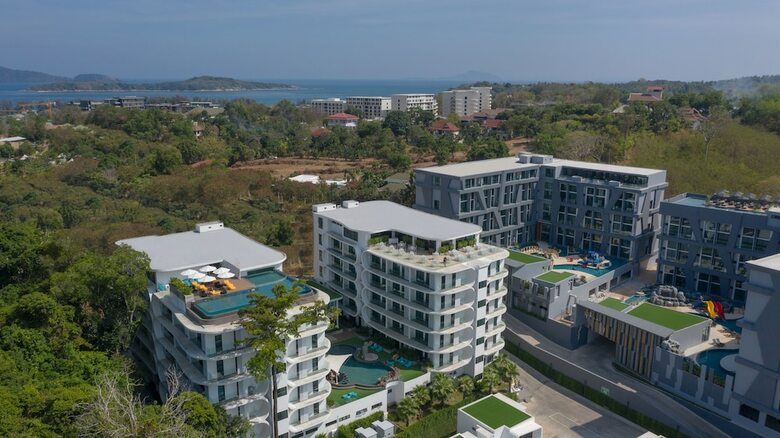 Villa Utopia Naiharn