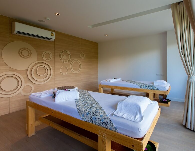 Villa Utopia Naiharn