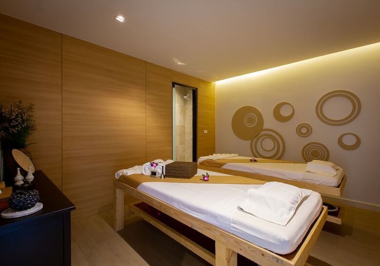 Villa Utopia Naiharn
