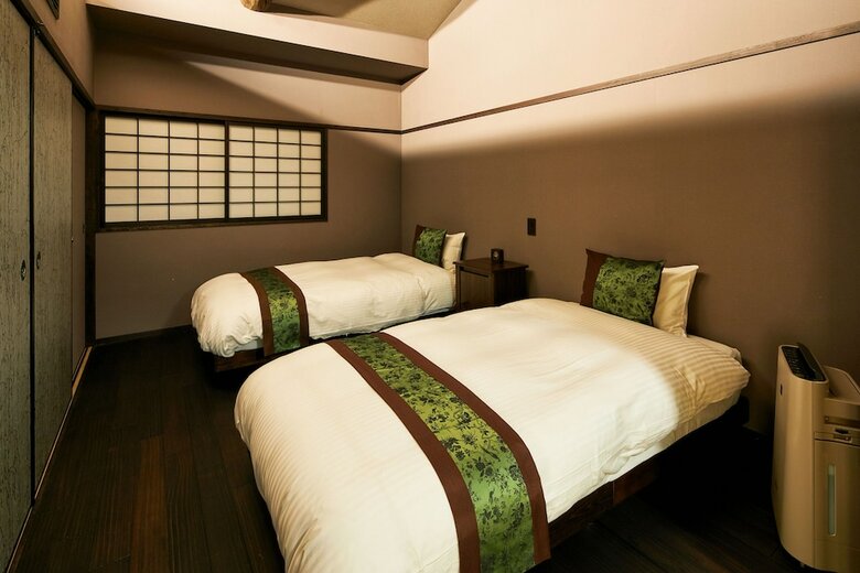 Yadoru Kyoto Hanare Eigetsu