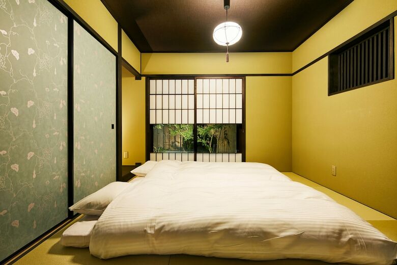 Yadoru Kyoto Hanare Eigetsu