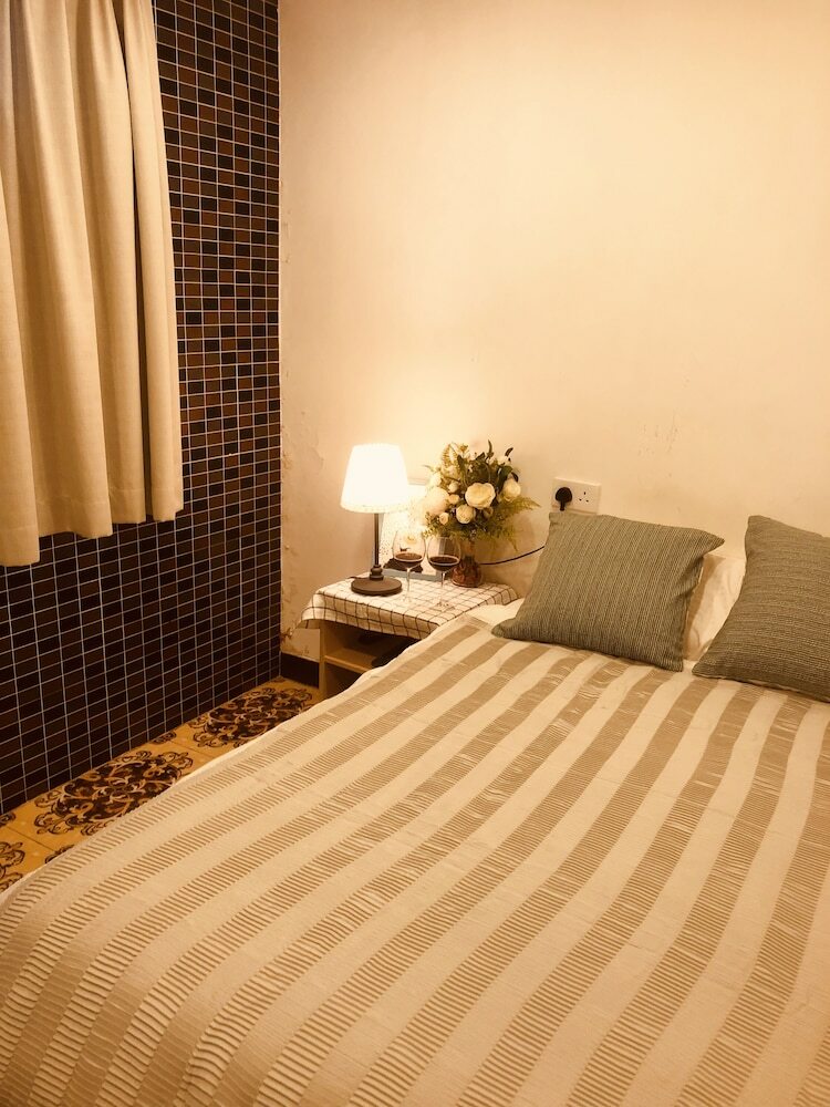 Hotel Tong Luo Wan Hostel