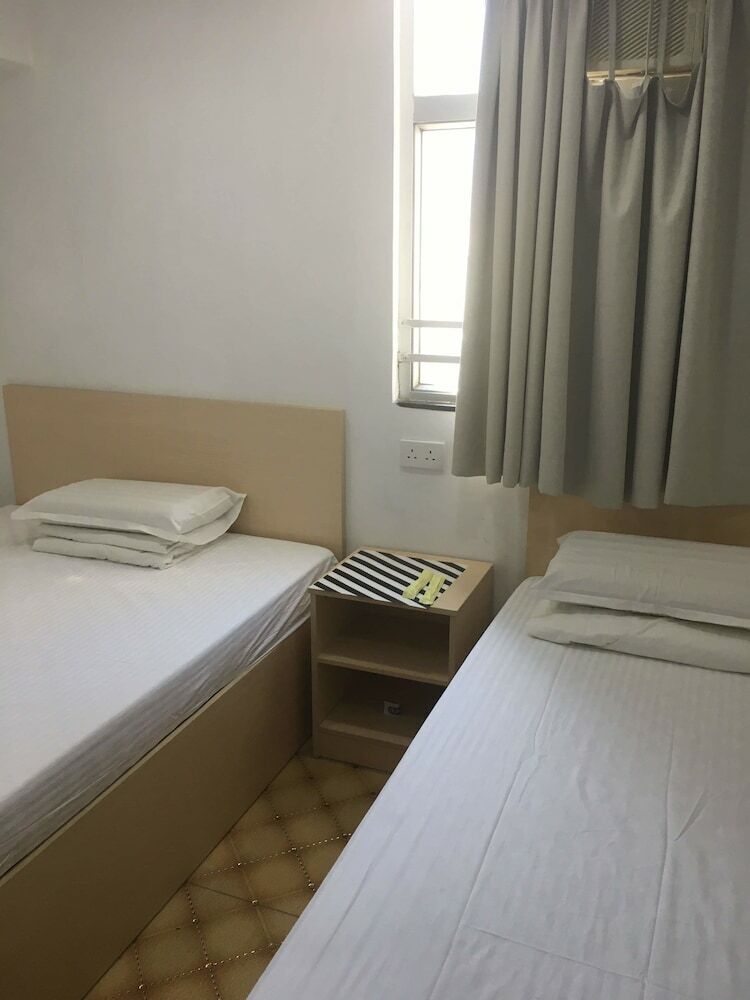 Hotel Tong Luo Wan Hostel