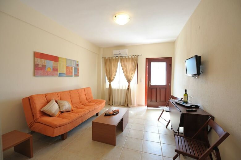 Apartamentos Xenonas Liogerma