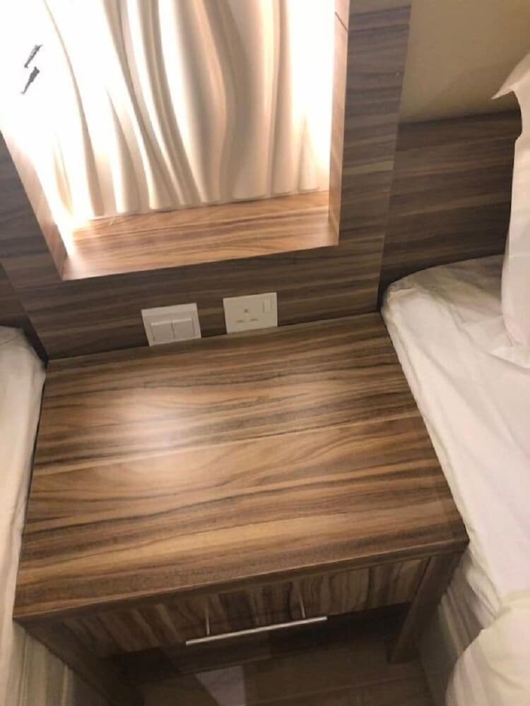 Almakan Hotel 108