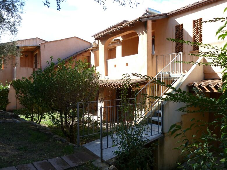 Apartamento Residenza La Margherita San Teodoro
