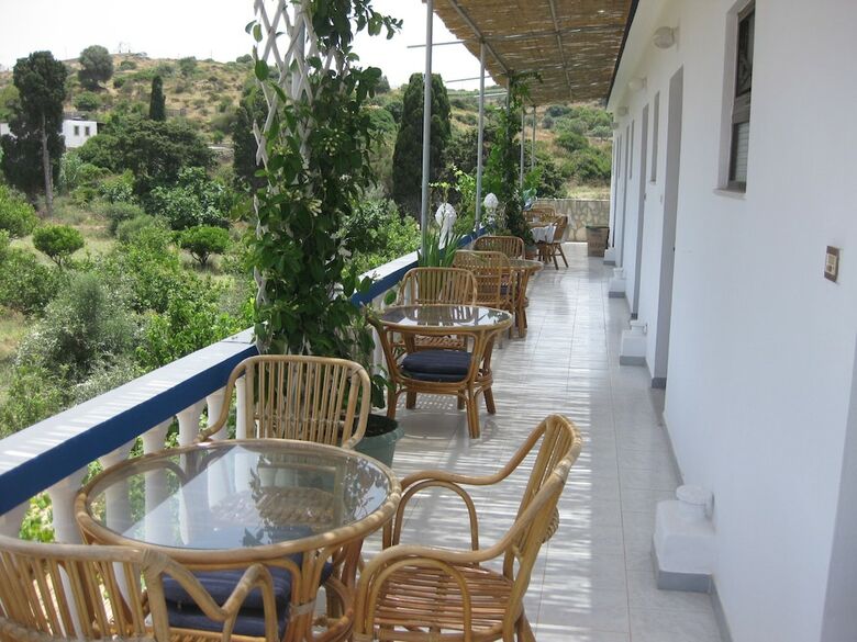 Calypso Apartments