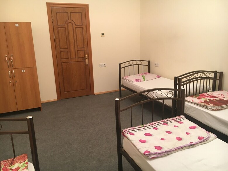 Hostal Badamdar Hotel