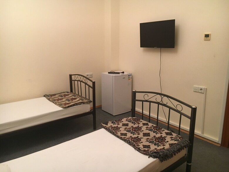 Hostal Badamdar Hotel