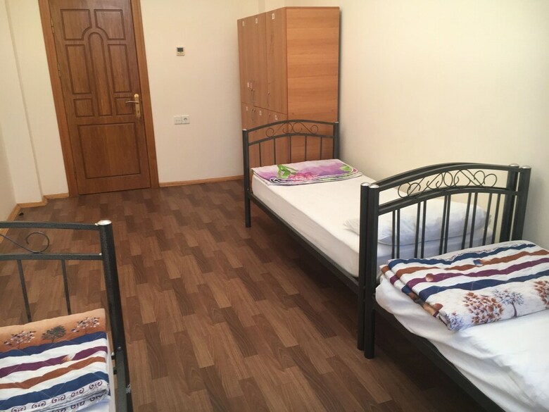 Hostal Badamdar Hotel
