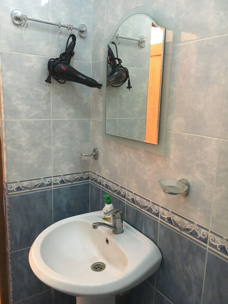 Hostal Badamdar Hotel