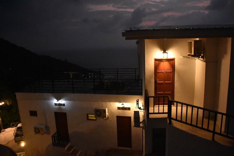 Hotel At Tanote