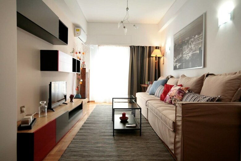 Apartamentos Comfy & Tasteful Central Apt ? 1' To Metro Station