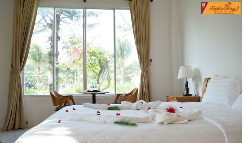 Hotel Suoi Hong Resort