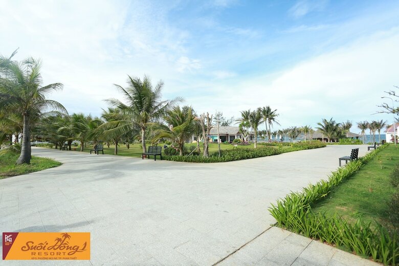 Hotel Suoi Hong Resort