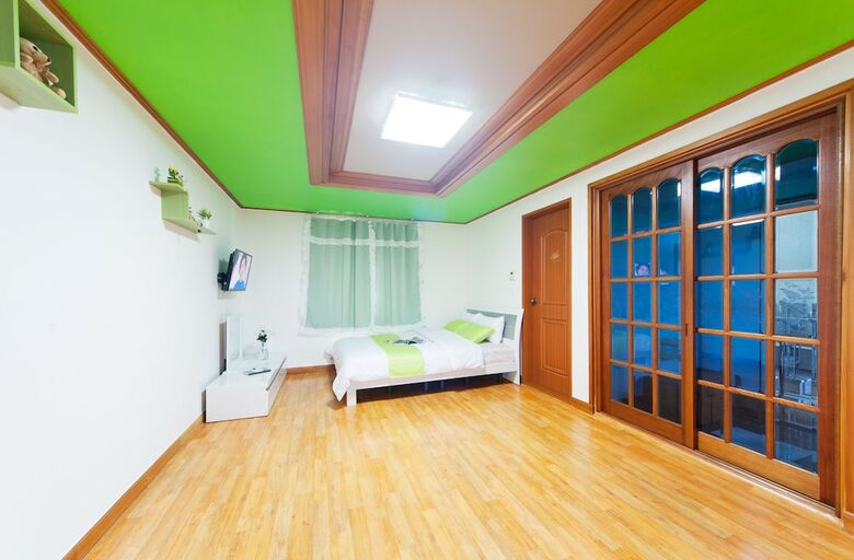 Hotel Nakwon Beach House