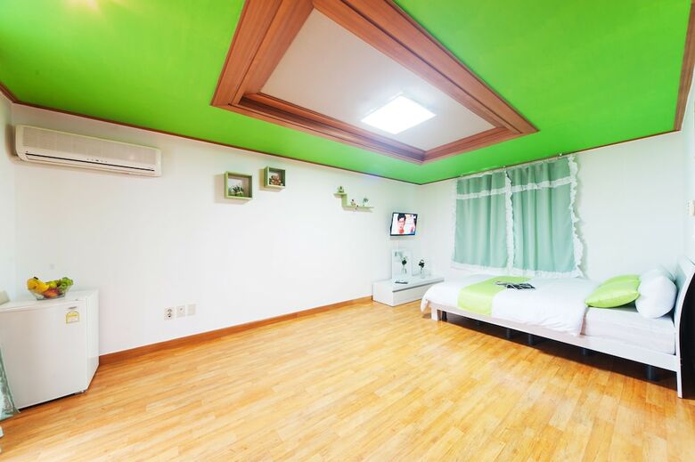 Hotel Nakwon Beach House