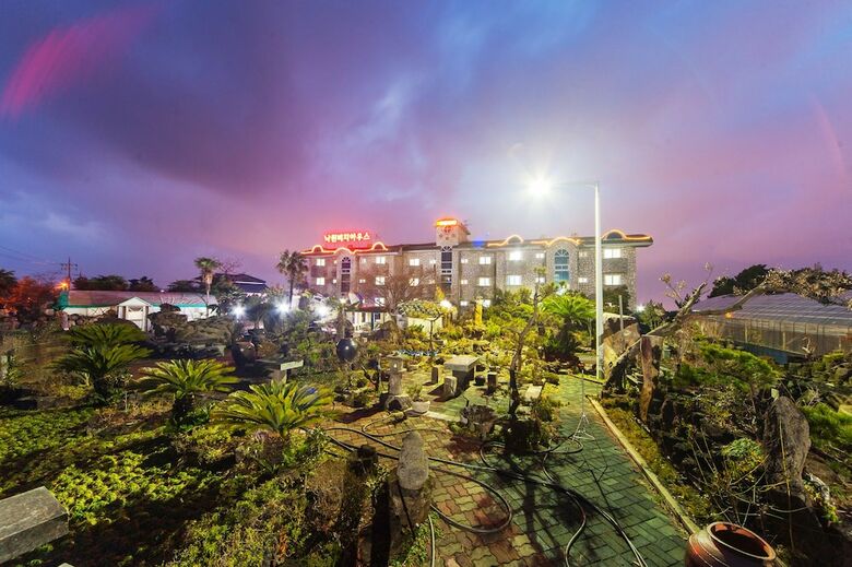 Hotel Nakwon Beach House