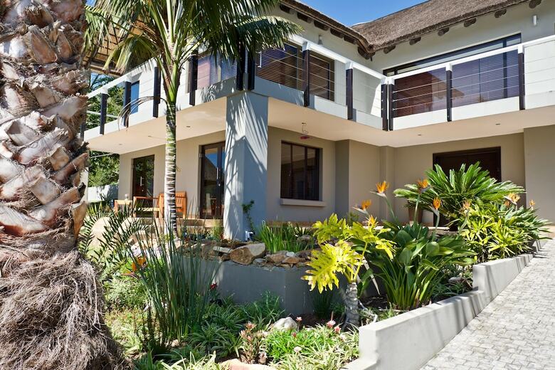 Hotel Normarie's Guesthouse