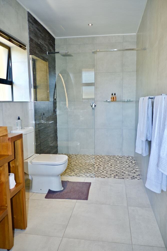 Hotel Normarie's Guesthouse