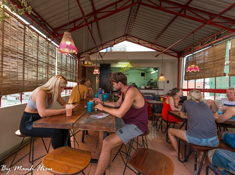 Hostal Mojzo Dorm