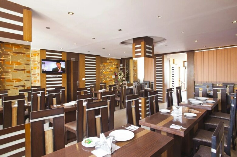 Hotel Comfort Room Shiv Dev Int