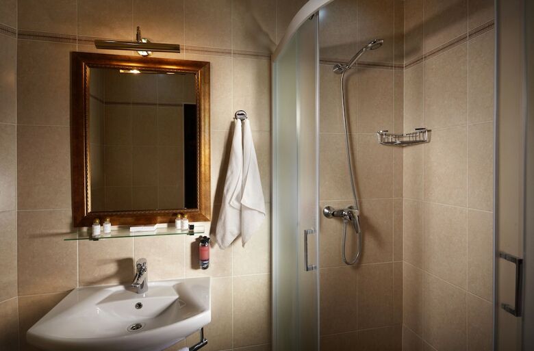 Kroshka Enot Hotel