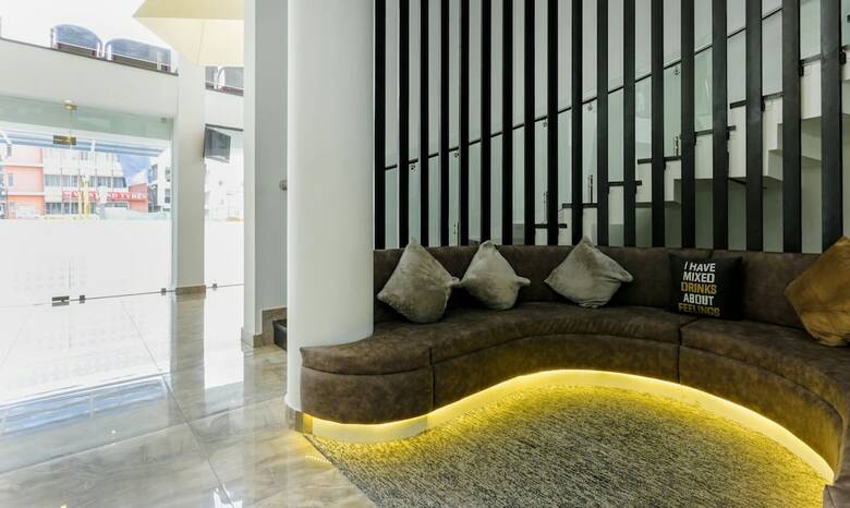 Hotel Treebo Trend Crown Suites