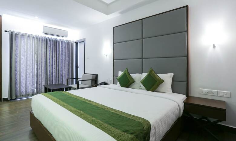 Hotel Treebo Trend Crown Suites