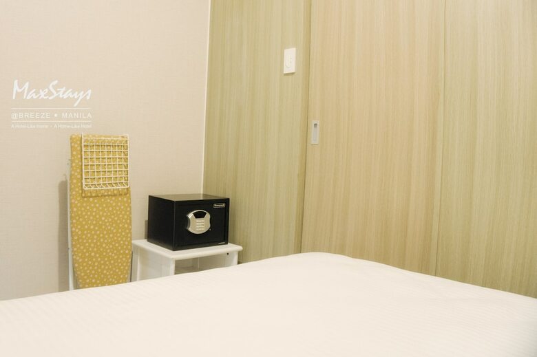 Maxstays - Max View @ Breeze Residences