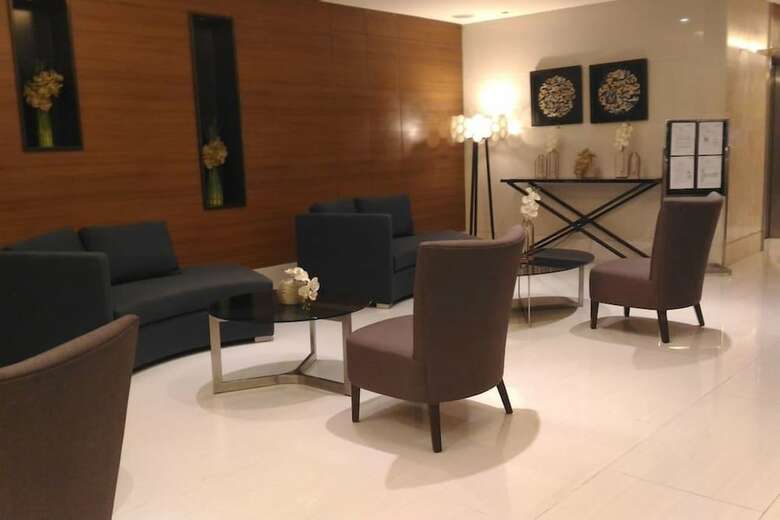 Maxstays - Max View @ Breeze Residences
