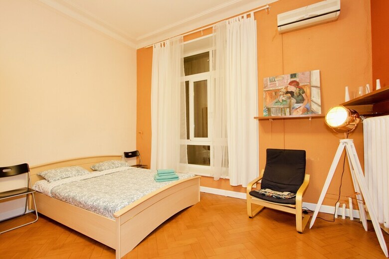 Luxkv Apartment On Gnezdnikovskiy