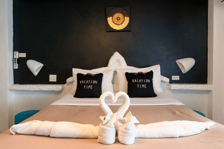Harrys Steakhouse & Beach Hotel