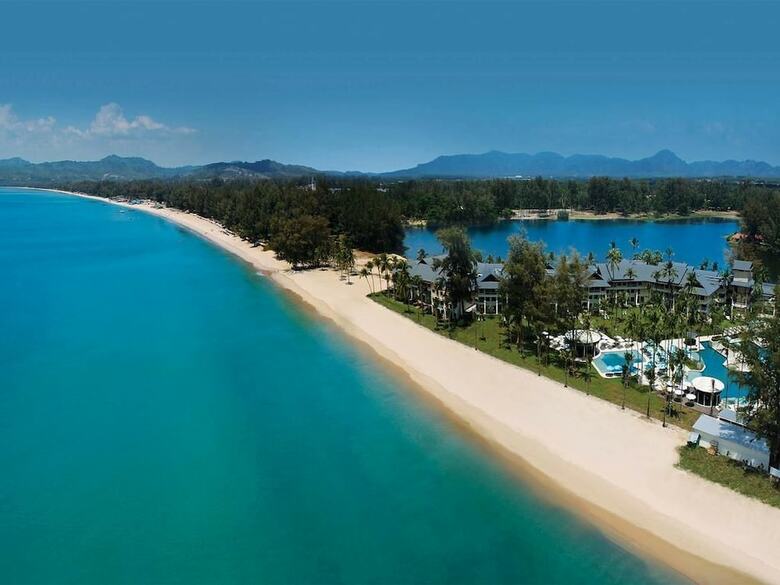 Harrys Steakhouse & Beach Hotel