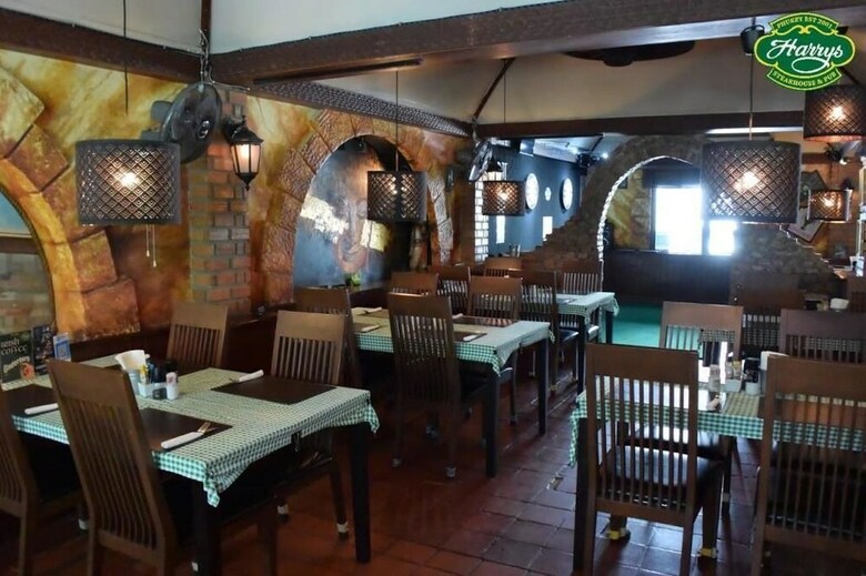 Harrys Steakhouse & Beach Hotel