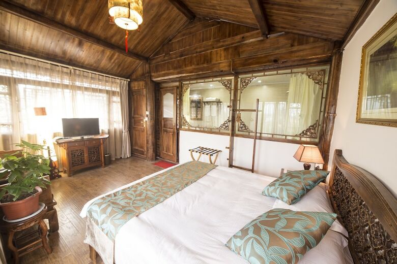 Bed & Breakfast Lijiang Three Wells Inn