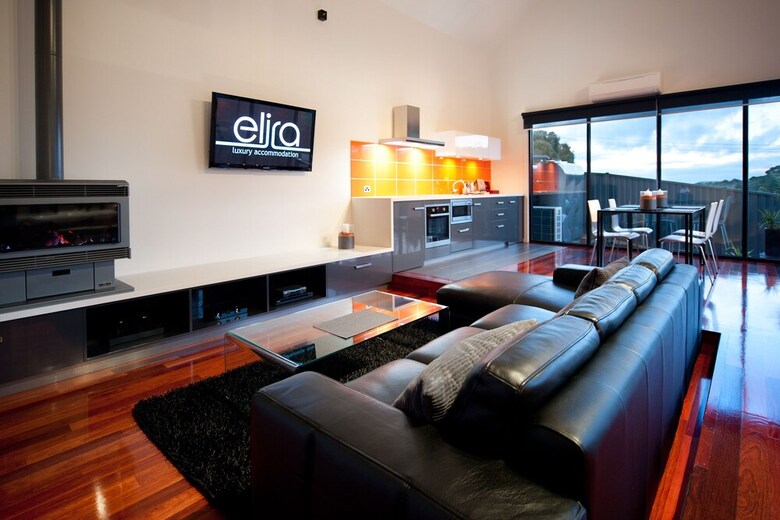 Elira 2