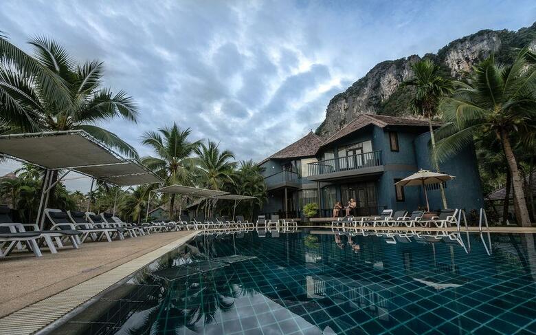 Hotel Peace Laguna Resort & Spa