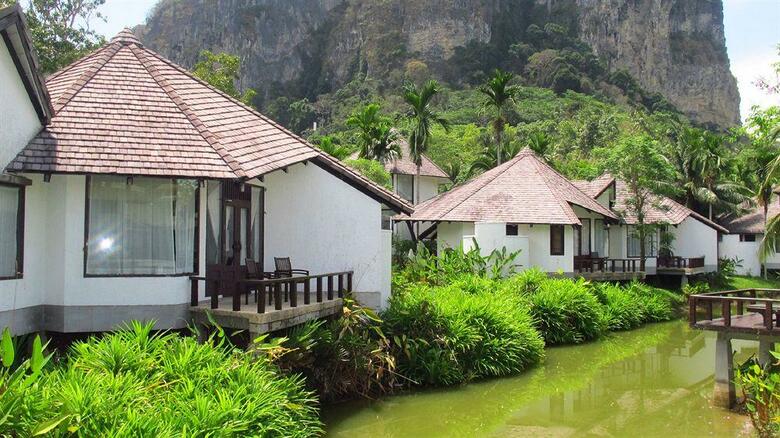 Hotel Peace Laguna Resort & Spa